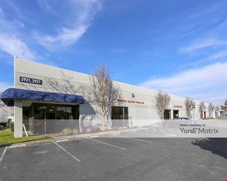 A look at Whipple Commerce Center commercial space in Union City