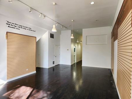 A look at Bucktown 1,300 SF Move-In Ready Retail Space Retail space for Rent in Chicago