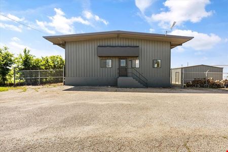 A look at 310 Edgewood Ln commercial space in Cleburne