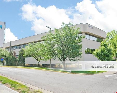 A look at AdventHealth Shawnee Mission - Shawnee Mission Medical Building commercial space in Shawnee Mission