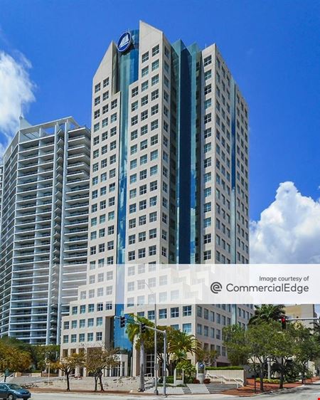 A look at First Citizens Bank Tower Office space for Rent in Miami
