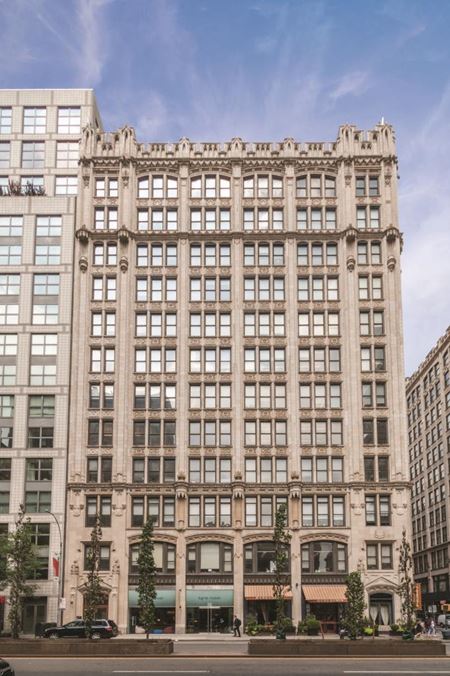 A look at 250 Park Avenue South commercial space in New York