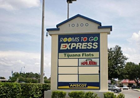 Rooms To Go Plaza - Leesburg