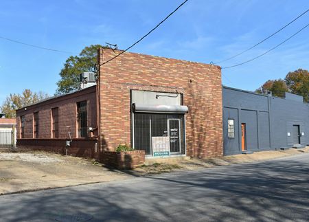A look at 17 E. Railroad St. - 4,236 SF building with 1,000 SF showroom commercial space in Montgomery