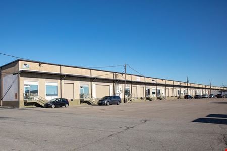 A look at Elmwood Distribution Center commercial space in Elmwood