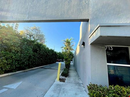 Broward Blvd Building - Fort Lauderdale