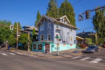 A look at 2931-2935 NE Broadway Street commercial space in Portland