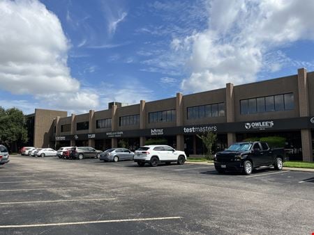 A look at Spring Shadows Plaza Office space for Rent in Houston