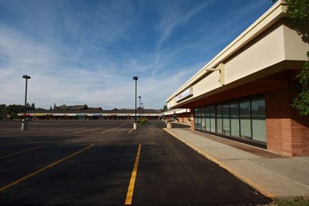 A look at University Park Shopping Centre commercial space in Regina