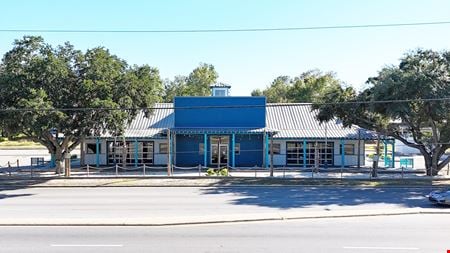 A look at Renovated Turn-Key Fully Equipped Restaurant & Bar commercial space in Ocean Springs