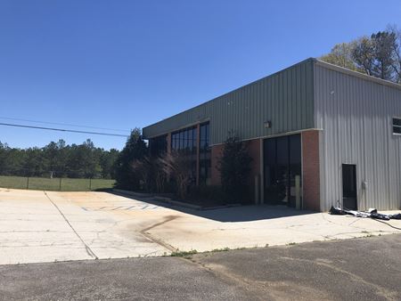 A look at 25 Goss Road commercial space in Hampton