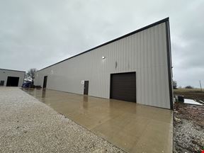 53 E. Evergreen Rd Unit B: ±15,750 SF Industrial Space For Lease