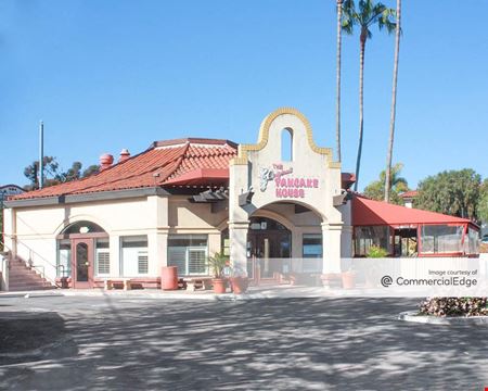 A look at Rancho Santa Fe Plaza commercial space in Encinitas