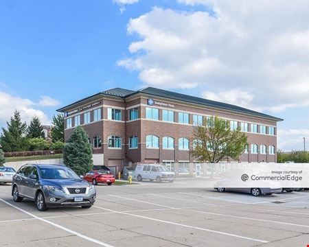 A look at 6600 Westown Pkwy commercial space in West Des Moines