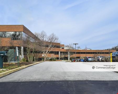 A look at One Glenloch Corporate Center commercial space in West Chester