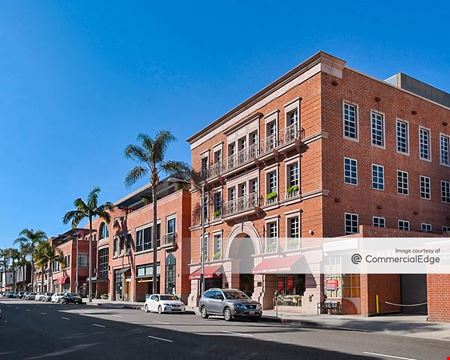 A look at 416 & 436 North Bedford Drive commercial space in Beverly Hills