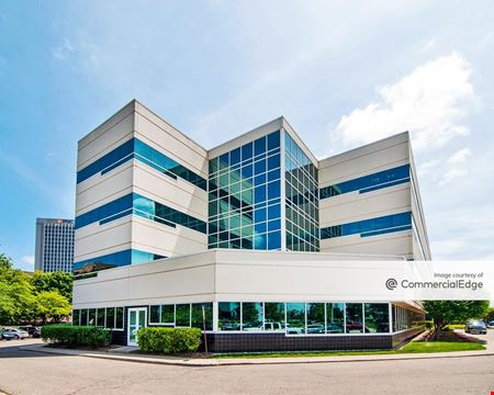 A look at Continental Plaza Office space for Rent in Troy