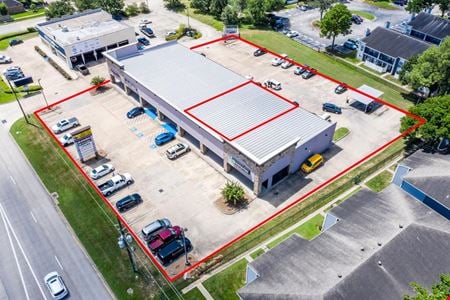 A look at Lakewood Plaza Retail Center - Space is Move in Ready Retail space for Rent in Tomball