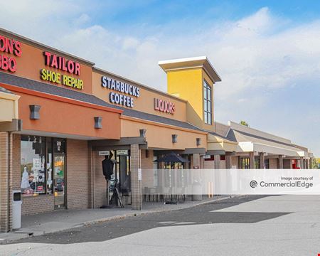 A look at Arapahoe Village Center Shopping Center Commercial space for Rent in Littleton