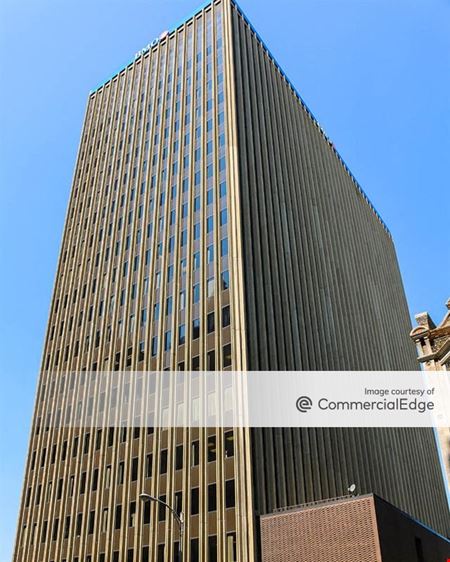 A look at BMO Harris Building Office space for Rent in Milwaukee