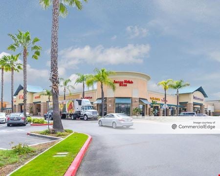 A look at Gateway Plaza commercial space in Santa Fe Springs