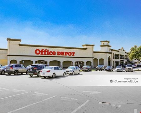 A look at Central Forest Shopping Center commercial space in Dallas