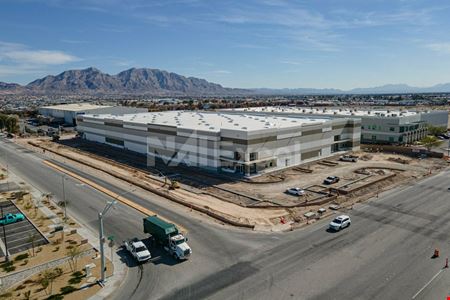 A look at Stronbox Lamb Industrial Center commercial space in Sunrise Manor