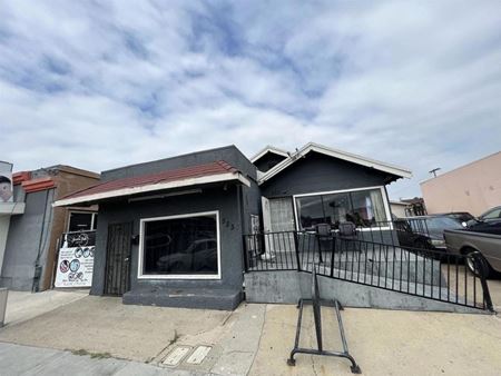 A look at 523 Highland Ave commercial space in National City