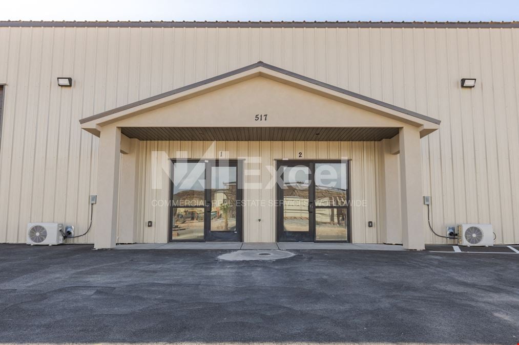 Office/Warehouse for Lease in Quail Creek Industrial Park
