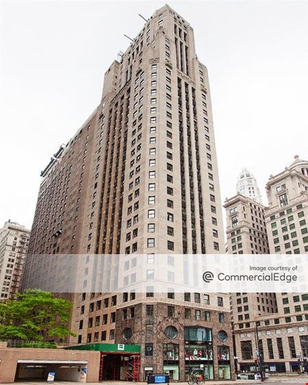 A look at 333 North Michigan Avenue commercial space in Chicago