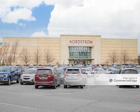 A look at Twelve Oaks Mall commercial space in Novi