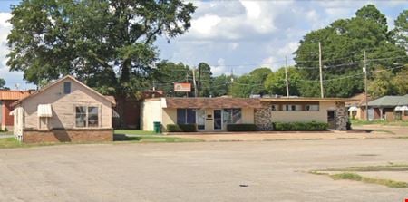 A look at 1907-1909 N Robison Rd commercial space in Texarkana