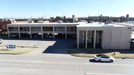 A look at 226 W Gray St Office space for Rent in Norman
