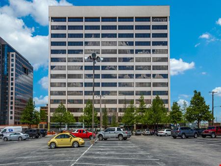 A look at 4925 Greenville Avenue commercial space in Dallas