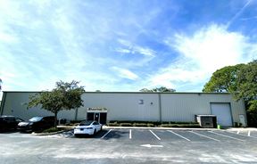 +/- 9,750 SF Zoned Heavy Manufacturing
