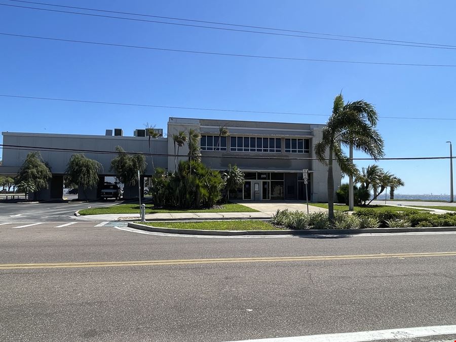 Downtown Titusville Waterfront for Lease
