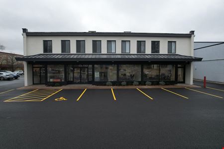 A look at 1740 Waukegan Rd Office space for Rent in Glenview