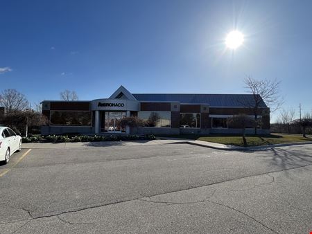 A look at 4860 Broadmoor Avenue Southeast commercial space in Grand Rapids