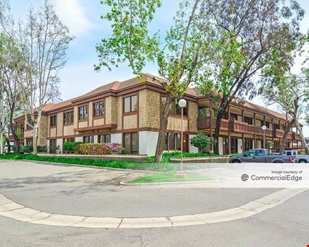 A look at Smoketree Plaza Commercial space for Rent in Santa Ana