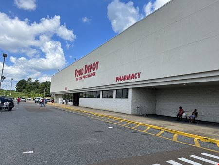 A look at Northwest Junction Shopping Center commercial space in Jackson