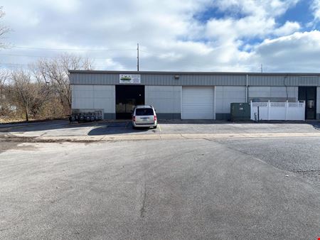A look at 5213 Tremont Ave commercial space in Davenport