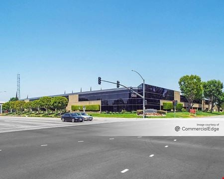 A look at Redhill Corporate Plaza Commercial space for Rent in Irvine