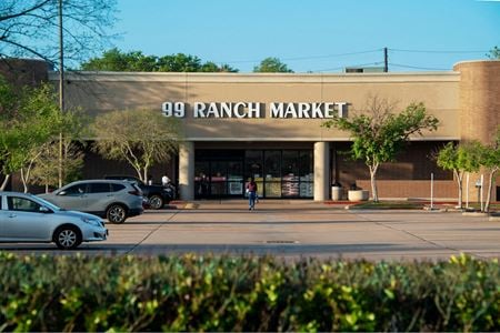 A look at Shops at Williams Trace Retail space for Rent in Sugar Land