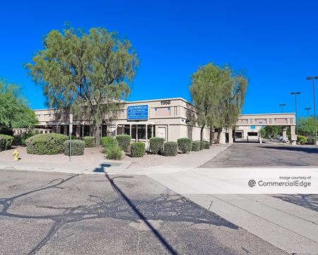 A look at Country Club Medical Center commercial space in Mesa