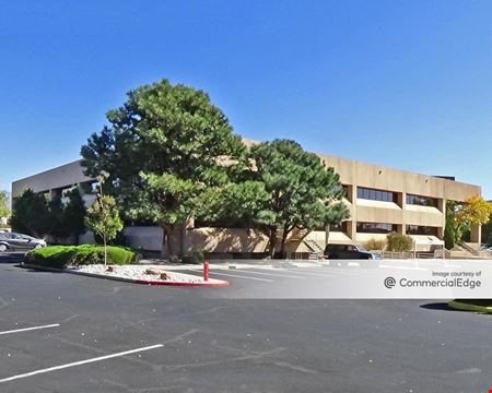 A look at One Towne Centre Office space for Rent in Albuquerque