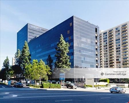 A look at Century City Medical Plaza commercial space in Los Angeles