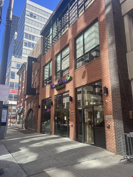 A look at 3,600 SF | 2104 Market St | Second Generation Restaurant for Lease Commercial space for Rent in Philadelphia