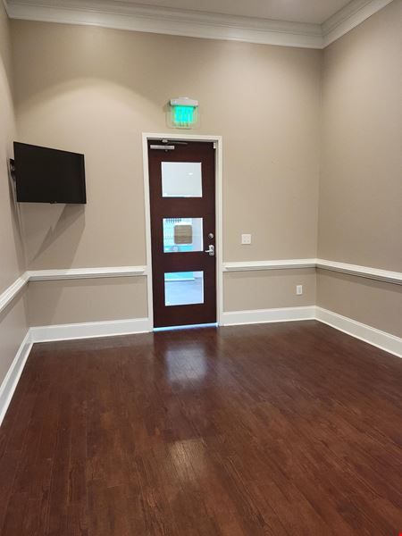 A look at 1360 Caduceus Way commercial space in Watkinsville