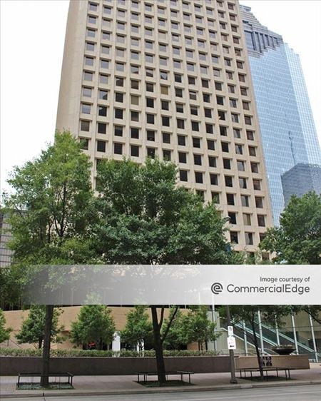A look at One Allen Center Office space for Rent in Houston