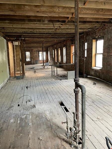 A look at 1658 76th Street Office space for Rent in Brooklyn